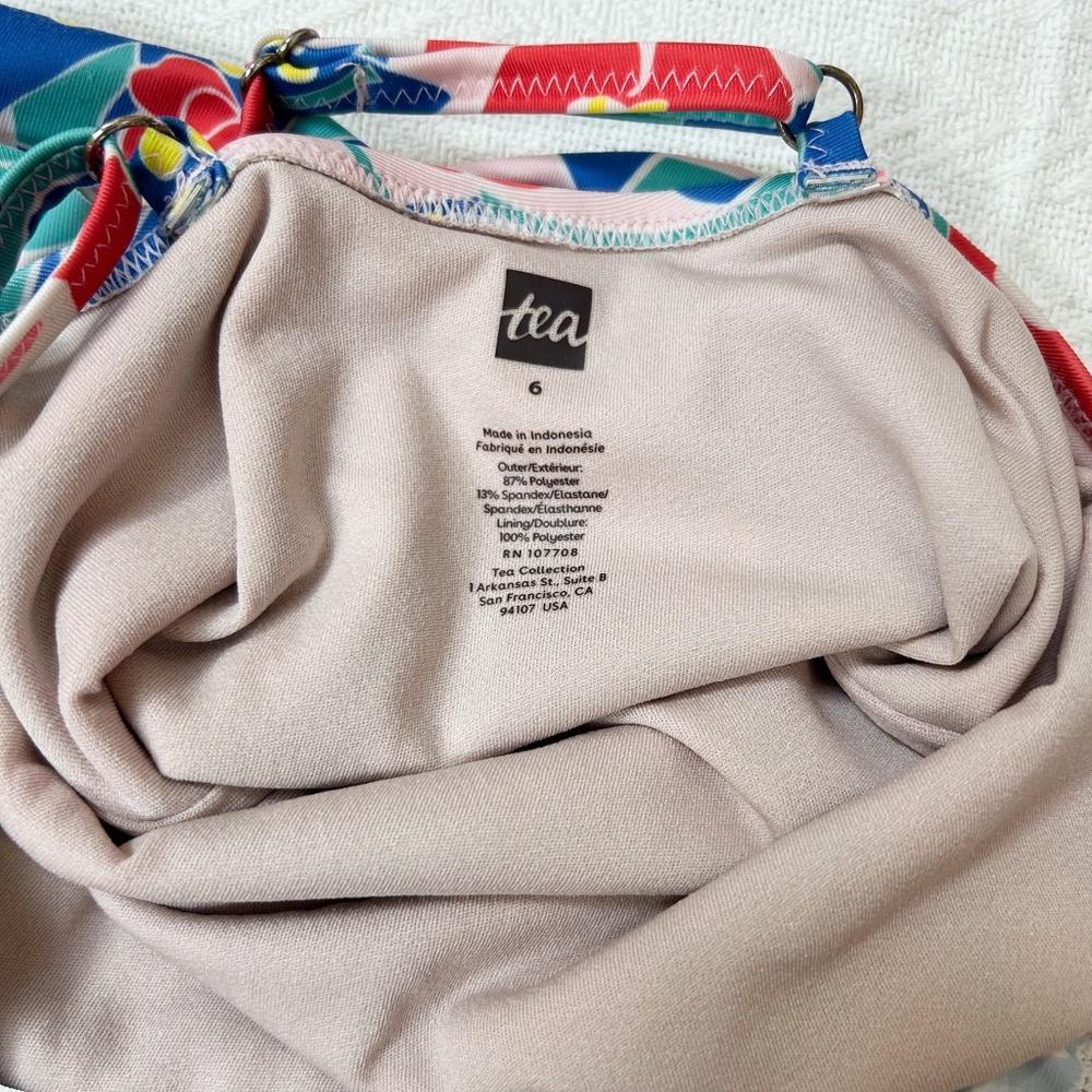 TEA Collection ruffle one-piece swim suit, criss cross back, window floral sz 6 - Picture 7 of 9